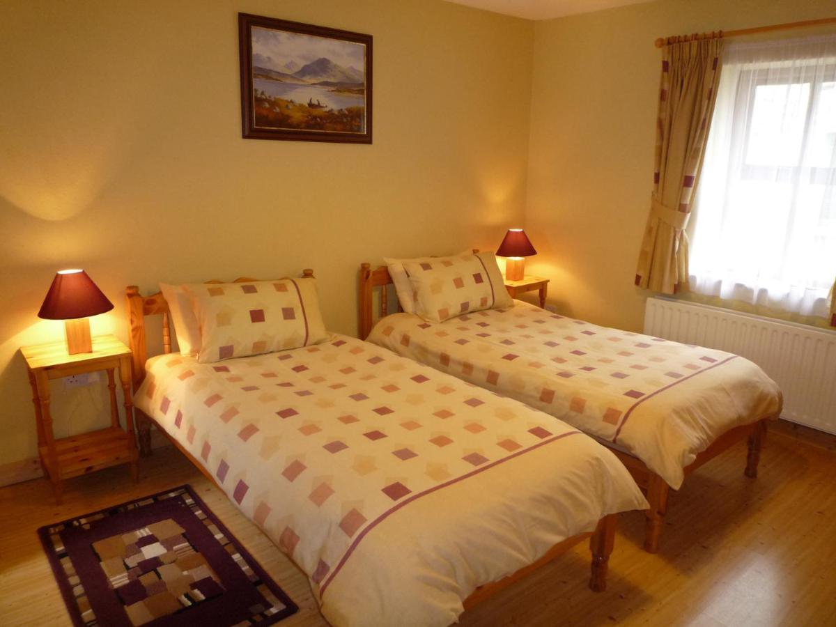 Lakeside Lodge Bantry By Trident Holiday Homes Exterior photo